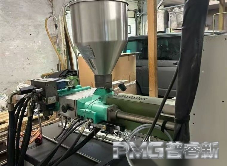 待确认 ARBURG Injection Molding Machine (Model Pending) machine photo 7