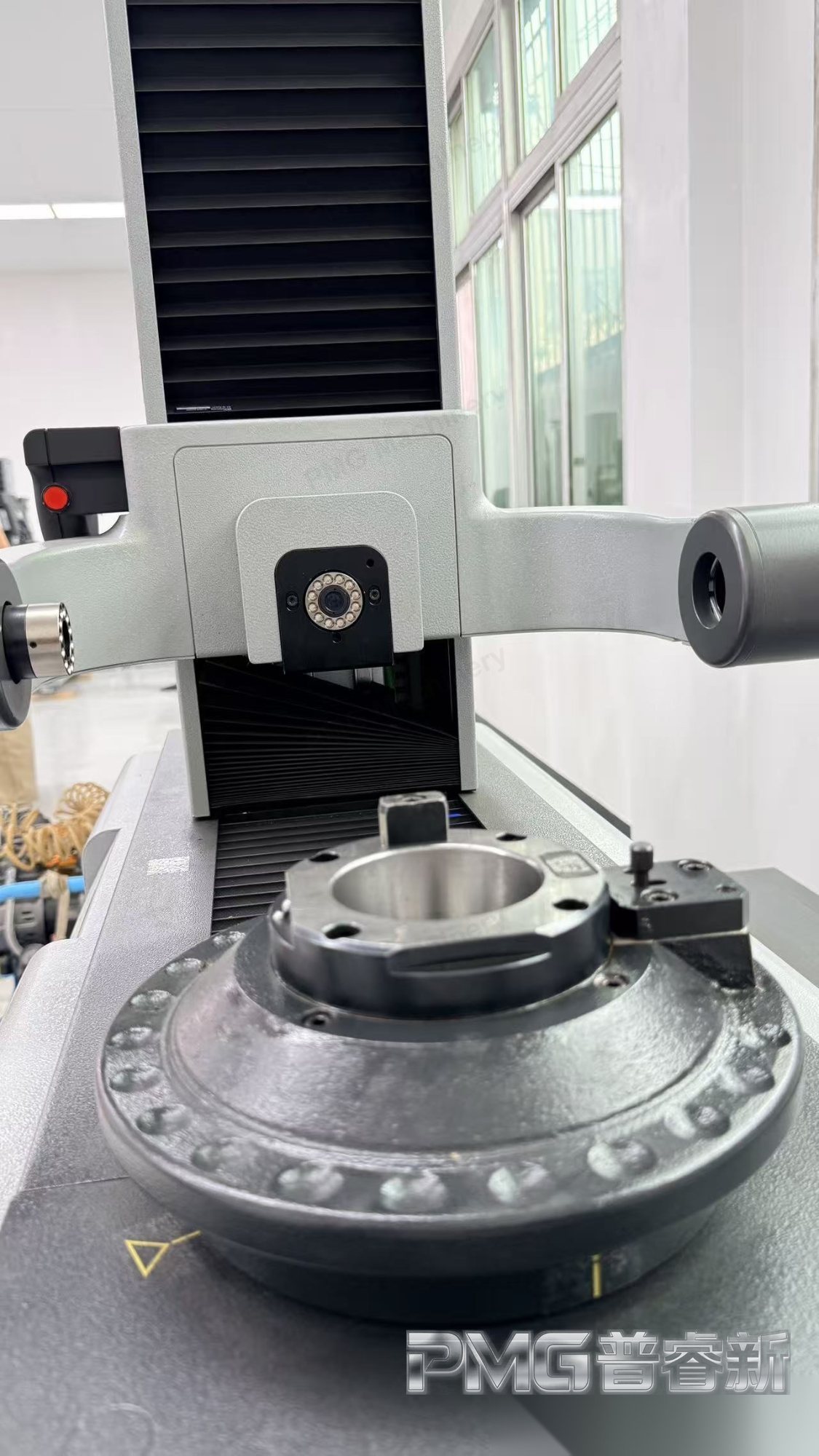 2015 ZOLLER Venturion 450 machine photo 4